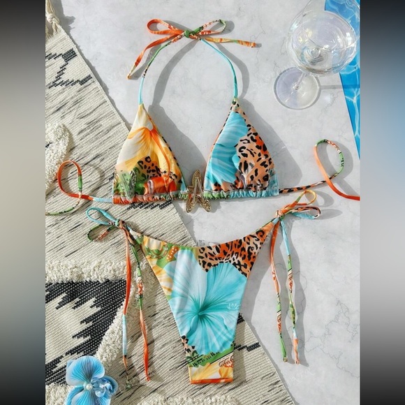 Women’s Bikini - Picture 3 of 3